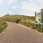 Cozy Dune-view Apartment